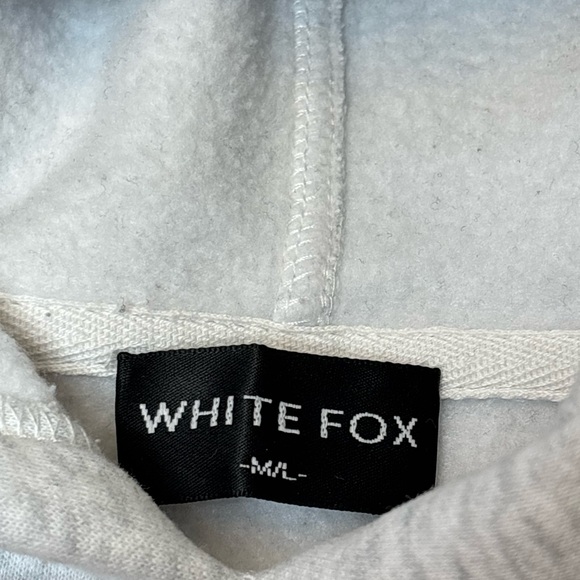 White Fox Cherry With Love In The Moment Hoodie Grey Marle - Picture 7 of 16